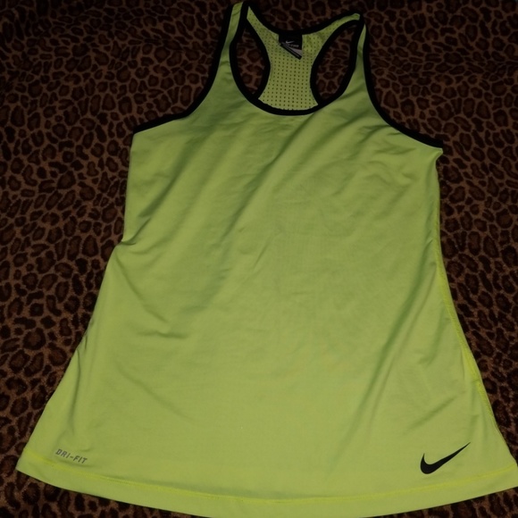 Nike Tops - Womens Nike Pro Dri-Fit Tank Size Medium